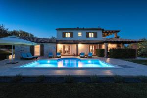 Villa Loverka near Pula only 3 km from the beach with sea view