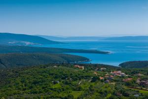 Villa Loverka near Pula only 3 km from the beach with sea view