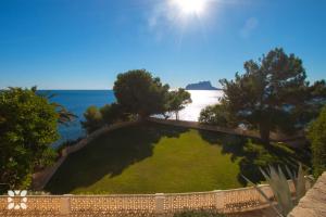 Villa Dauphin by Abahana Villas