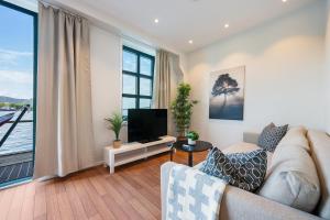 New! Sea front apt. with terrace above the sea!