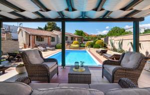 Stone villa Tea with pool