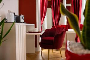 La Divina - free parking -