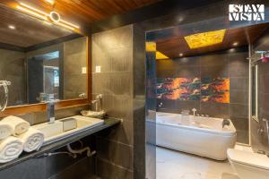 StayVistas Grace & Light - Hill-view villa with Outdoor pool, Terrace & Games room
