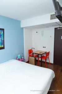 Appart'hotels Appart'Hotel Castel Emeraude, Charme et Caractere : photos des chambres