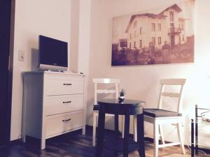 Dorfschänke DEGGENDORF Hotel & Apartmenthaus & Biergarten, E-Bike-Verleih kostenlos