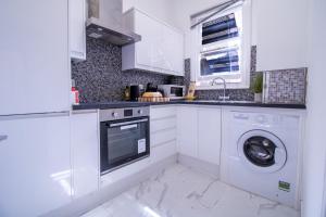 Luxurious Apartments on Oxford Street