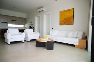 Ashta Gold Suite
