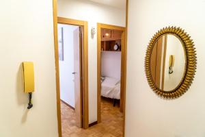 Amplio apartamento exterior junto a HUCA by Renthas