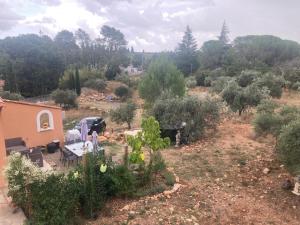 Maisons d'hotes Le Mas des Oliviers appartement 2 pieces tous conforts : photos des chambres