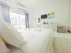 Doi Ping Mansion by Jula