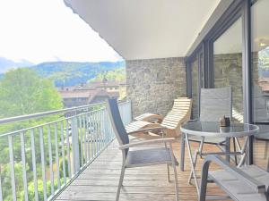 Black Forest I Sauna auf dem Balkon I Boxspring I Nespresso I Ausblick I Wasserfälle im Ort