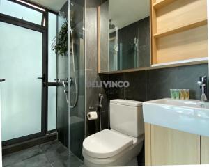 The Luxe - Balcony at 42 floor - KLCC View - 3 pax
