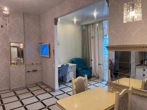 ПЛЯЖ Otrada Две Спальни на Французском бульваре, centre, Delux Большой апартамент