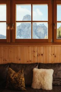 Three-Bedroom Apartment room in Chalet La Flu Apartments