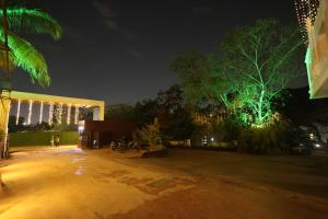 Quaint Suites Hotel & Banquet