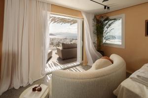 HIGH END Unique 270 degree aerial sea view suite