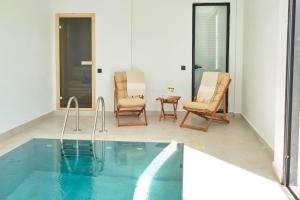 Ashta Suites Minimal Suite