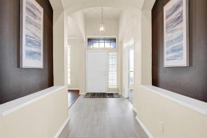 Westside Contemporary 3Bd 2B near Toyota Stadium