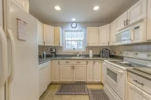 Bed & Birdie - New Vacation Rental - Close to golf course & downtown - Saugatuck