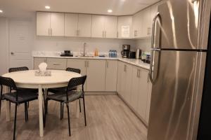 Cozy place, 15 min to Niagara Falls & USA border.