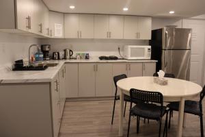 Cozy place, 15 min to Niagara Falls & USA border.