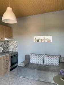 Cleopatras Cozy Cottage
