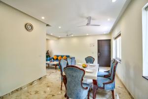 Luxury 2BHK Apartment By Bluewave Hospitality
