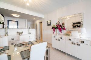 Lovely appartment with stunning sea view, 2nd floor