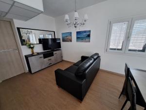 Appartamento lungo via del mare img4