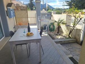 Appartamento lungo via del mare img14