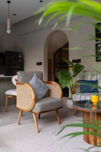 Soam Villa - Theatre Room, Plunge Pool & Jacuzzi