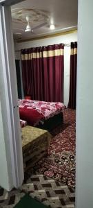 Elizabeth paying guest house Tangmarg gulmarg