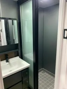 Houseboot solcamastraat 24 c - Oostermeer