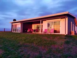 Unwind Private Island Getaway - Lakefront - Coonalpyn