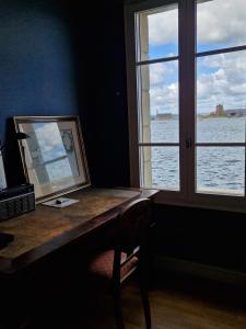 Maisons de vacances Maison pittoresque a Camaret sur Mer avec vue sur mer : photos des chambres