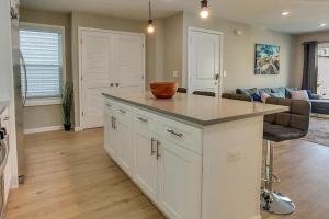 Modern City Getaway Near Downtown Newark & NYC