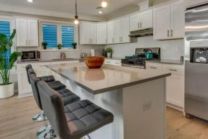 Modern City Getaway Near Downtown Newark & NYC