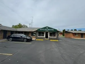 欧几里德汽车旅馆 - Kawkawlin