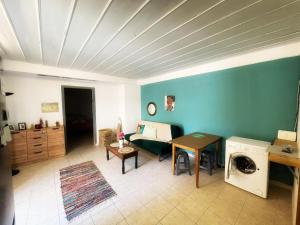 Lovely Apartment central Corfu near the port