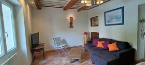 Appartements Appartement centre village medieval Bormes-les-Mimosas, 1 chambre, 3 personnes : photos des chambres