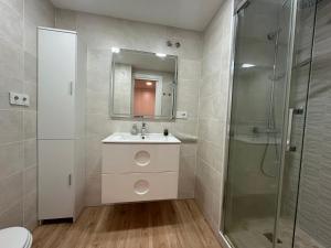 Room with private bathroom in shared apartment