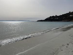 Piccolo appartamento con incantevole vista mare img37