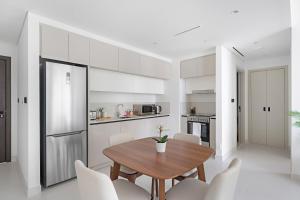 Silkhaus Vacation Homes Sea & Palm View 1BDR in Marina Vista