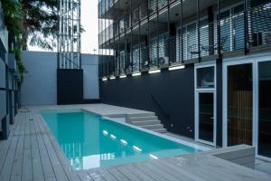 Hermoso Depto, frente al Fleni, muy cerca a pasaje gastronómico Echeverría