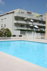 Appartements Appartement avec piscine sur la Cote d'Azur : photos des chambres