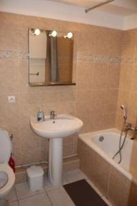 Appartements Appartement avec piscine sur la Cote d'Azur : photos des chambres