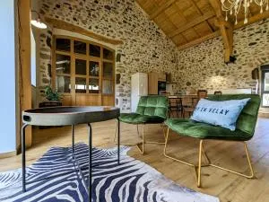 Gîte rénové avec charme, cour privée, proche Puy-en-Velay et trésors de la Haute-Loire - FR-1-582-473 - Chaspinhac