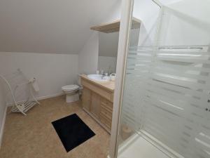 Maisons de vacances Maison Bois-de-Champ, 4 pieces, 8 personnes - FR-1-589-636 : photos des chambres