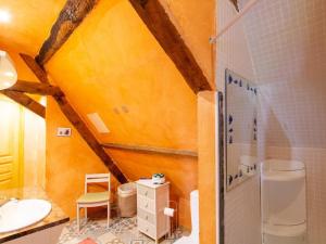 Maisons de vacances Gite Saint-Sauveur, 3 pieces, 5 personnes - FR-1-616-371 : photos des chambres