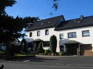 Haus Claudia - Wiesemscheid
